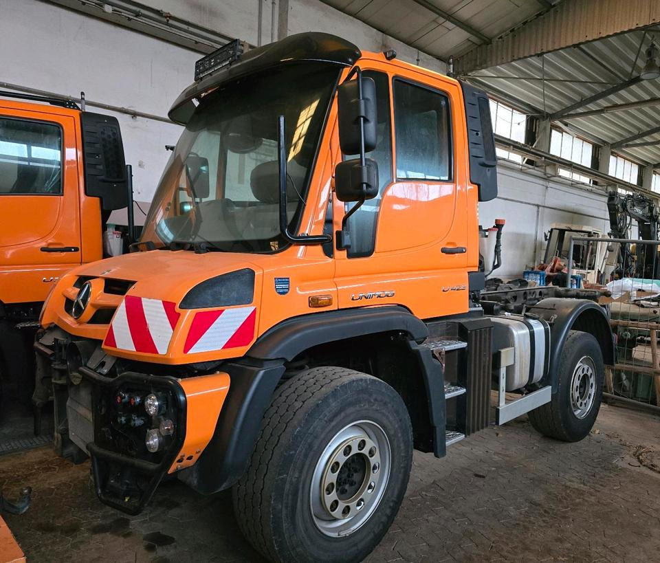 Unimog U423 EAS NKS-Z-UGE-43 Mercedes-Benz 405/10 405/12 UGE Mercedes-Benz U 318 323 327 423 427 429 430 EasyDrive Variopilot - الشاسيه شاحنة, سيارة بلدية: صور 1 Unimog U423 EAS NKS-Z-UGE-43 Mercedes-Benz 405/10 405/12 UGE Mercedes-Benz U 318 323 327 423 427 429 430 EasyDrive Variopilot - الشاسيه شاحنة, سيارة بلدية: صور 1