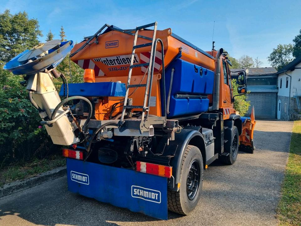 Zu Vermieten! Unimog 405 U400 Winterdienst Schmidt Schneepflug Schneeschild Salzstreuer Leasing Miete - جرافة ثلج: صور 2 Zu Vermieten! Unimog 405 U400 Winterdienst Schmidt Schneepflug Schneeschild Salzstreuer Leasing Miete - جرافة ثلج: صور 2