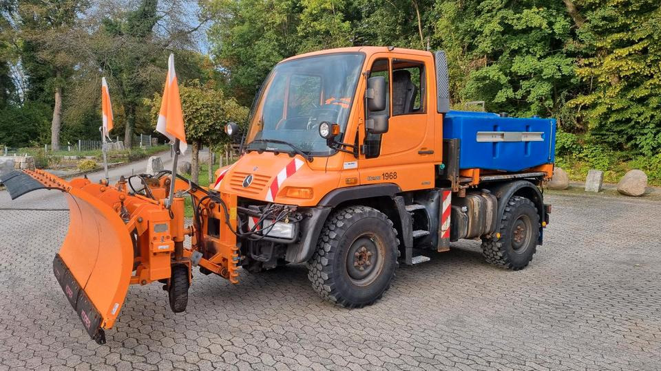 Zu Vermieten Unimog U 290 300 400 500 mit Winterdienstausstattung Schmidt Stratos Schneepflug Mercedes Benz - جرافة ثلج: صور 1 Zu Vermieten Unimog U 290 300 400 500 mit Winterdienstausstattung Schmidt Stratos Schneepflug Mercedes Benz - جرافة ثلج: صور 1