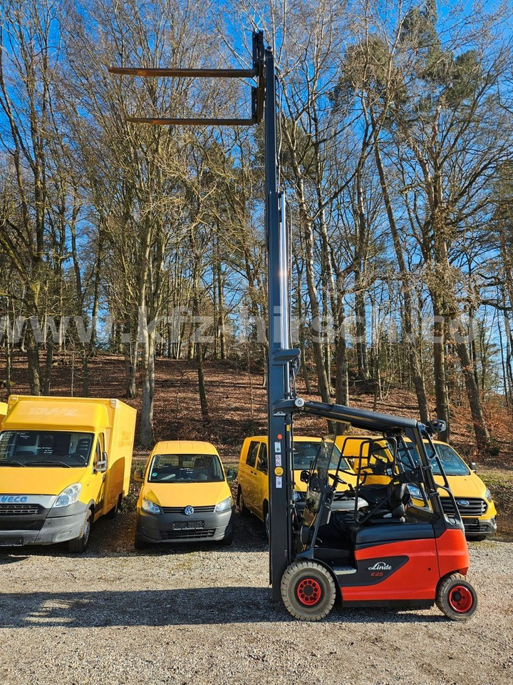 Linde E25 R Roadster , 6.880mm Hubhöhe, StVZO hydr. Zi - رافعة شوكية كهربائية: صور 1 Linde E25 R Roadster , 6.880mm Hubhöhe, StVZO hydr. Zi - رافعة شوكية كهربائية: صور 1