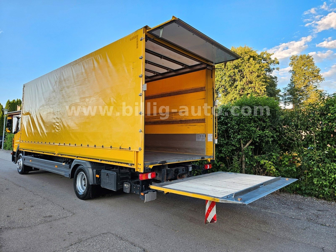 Mercedes-Benz Atego 1327 L * BREMS/SPUR-ASS*DIFF.*LBW*AHK*7.2m - شاحنة ستارة: صور 1 Mercedes-Benz Atego 1327 L * BREMS/SPUR-ASS*DIFF.*LBW*AHK*7.2m - شاحنة ستارة: صور 1