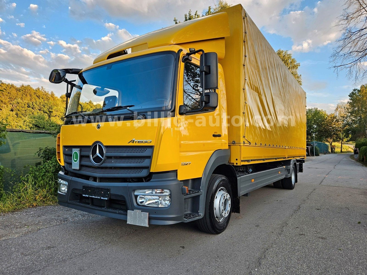 Mercedes-Benz Atego 1327 L BREMS/SPUR-ASS*DIFF-Sperre*AHK*7.2 - شاحنات مسطحة: صور 2 Mercedes-Benz Atego 1327 L BREMS/SPUR-ASS*DIFF-Sperre*AHK*7.2 - شاحنات مسطحة: صور 2