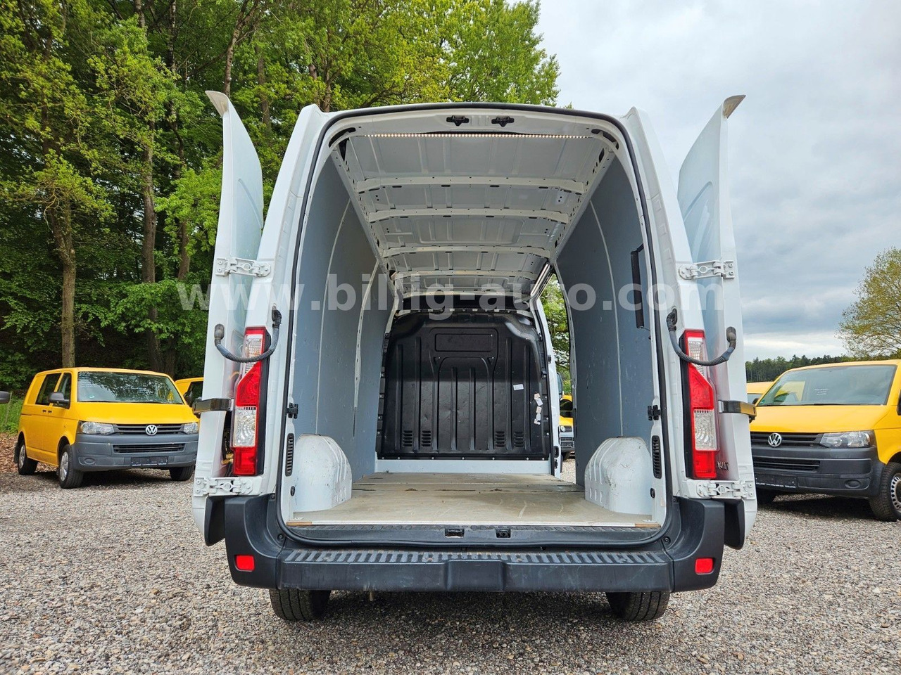 Renault Master EURO 6 *Klima*EU6*Bluetooth*Kamera*MAXI - ميكروباص: صور 5 Renault Master EURO 6 *Klima*EU6*Bluetooth*Kamera*MAXI - ميكروباص: صور 5