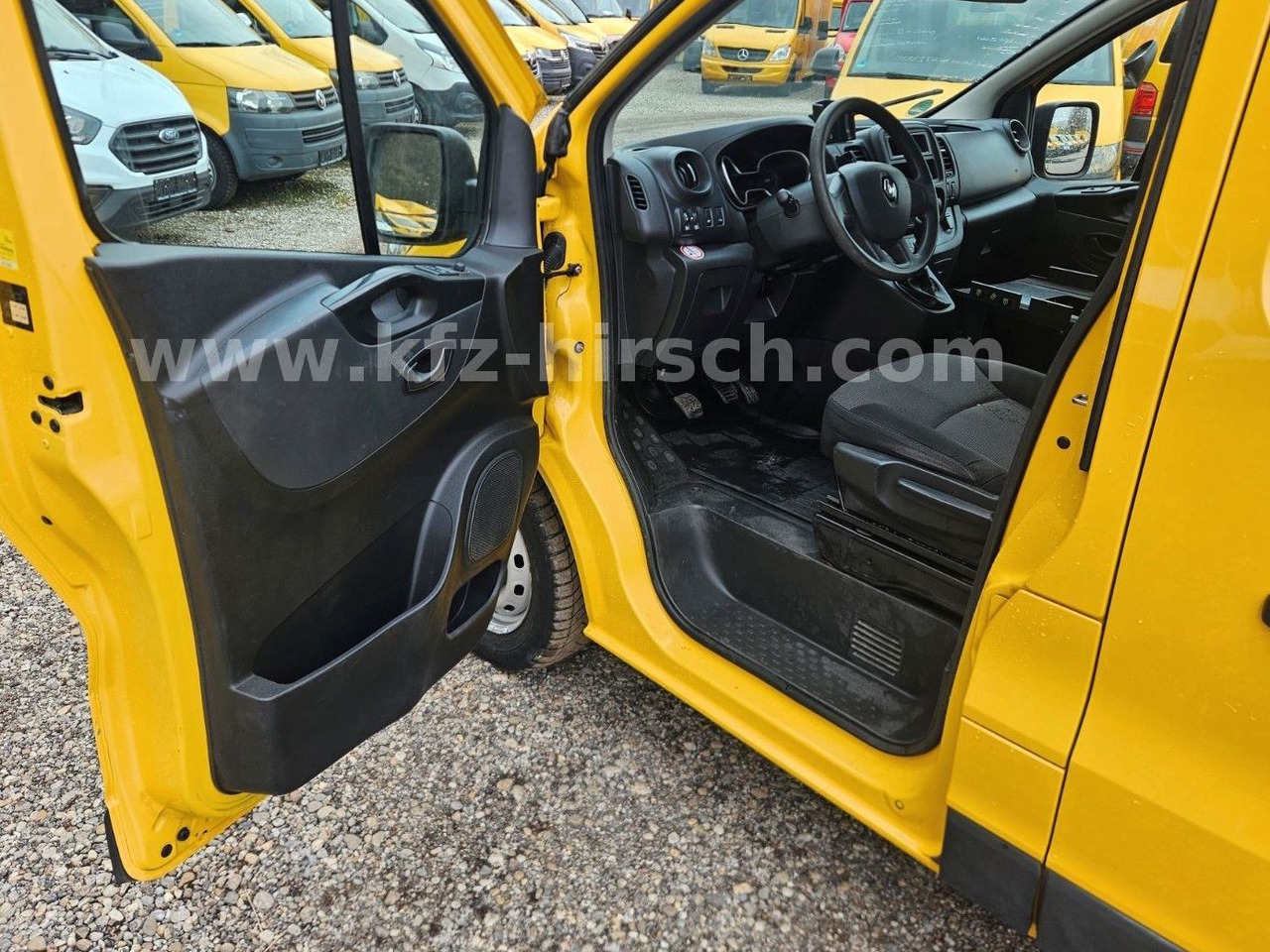 فان المدمجة Renault Trafic L2H1 MAXI LANG 2xSCHIEBETÜR LED Kamera E6: صور 7 فان المدمجة Renault Trafic L2H1 MAXI LANG 2xSCHIEBETÜR LED Kamera E6: صور 7