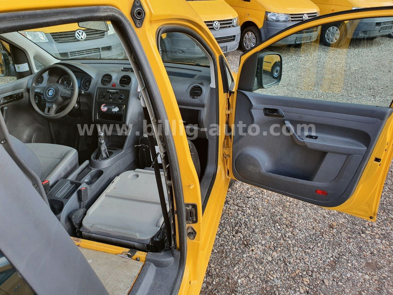 Volkswagen Caddy 2.0 TDI*FLEX-SITZ-PLUS*S-heft*2xS-Türe*EU5 - ميكروباص: صور 2 Volkswagen Caddy 2.0 TDI*FLEX-SITZ-PLUS*S-heft*2xS-Türe*EU5 - ميكروباص: صور 2