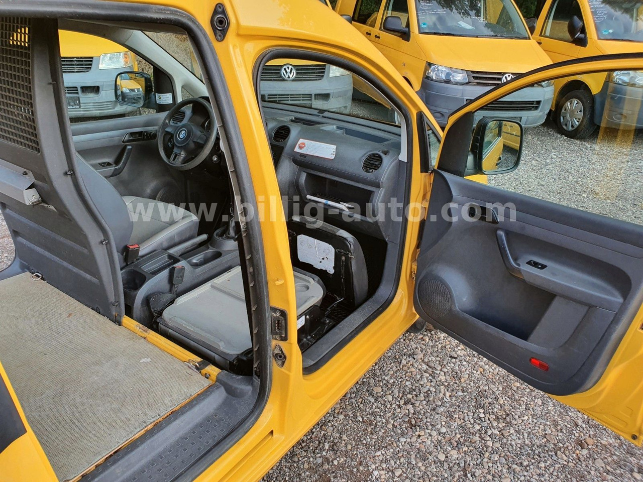 Volkswagen Caddy 2.0 TDI*FLEX-SITZ-PLUS*S-heft*2xS-Türe*EU5 - ميكروباص: صور 1 Volkswagen Caddy 2.0 TDI*FLEX-SITZ-PLUS*S-heft*2xS-Türe*EU5 - ميكروباص: صور 1