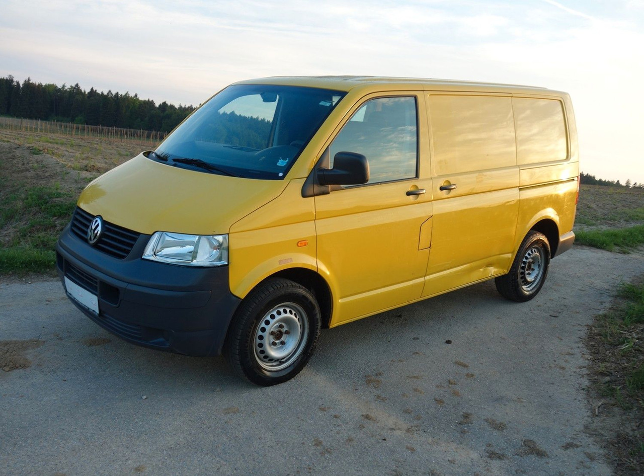 Volkswagen T5 1.9 TDI Transporter 2xSchiebetüre 1.Hand - ميكروباص: صور 4 Volkswagen T5 1.9 TDI Transporter 2xSchiebetüre 1.Hand - ميكروباص: صور 4