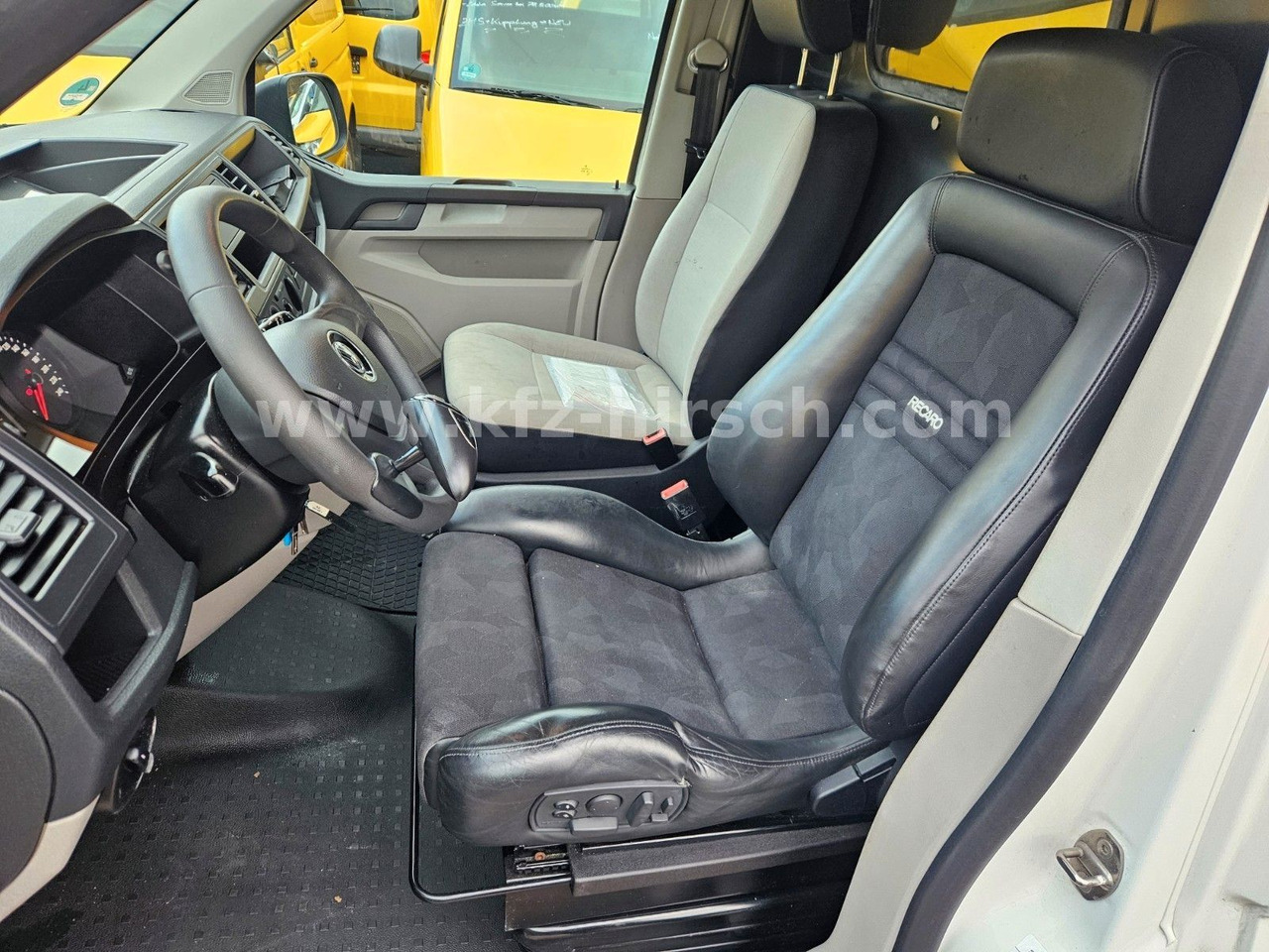 Volkswagen T6 Automatik/ DSG Sortimo Stdhzg Werkstatt 1.Hd - ميكروباص: صور 5 Volkswagen T6 Automatik/ DSG Sortimo Stdhzg Werkstatt 1.Hd - ميكروباص: صور 5