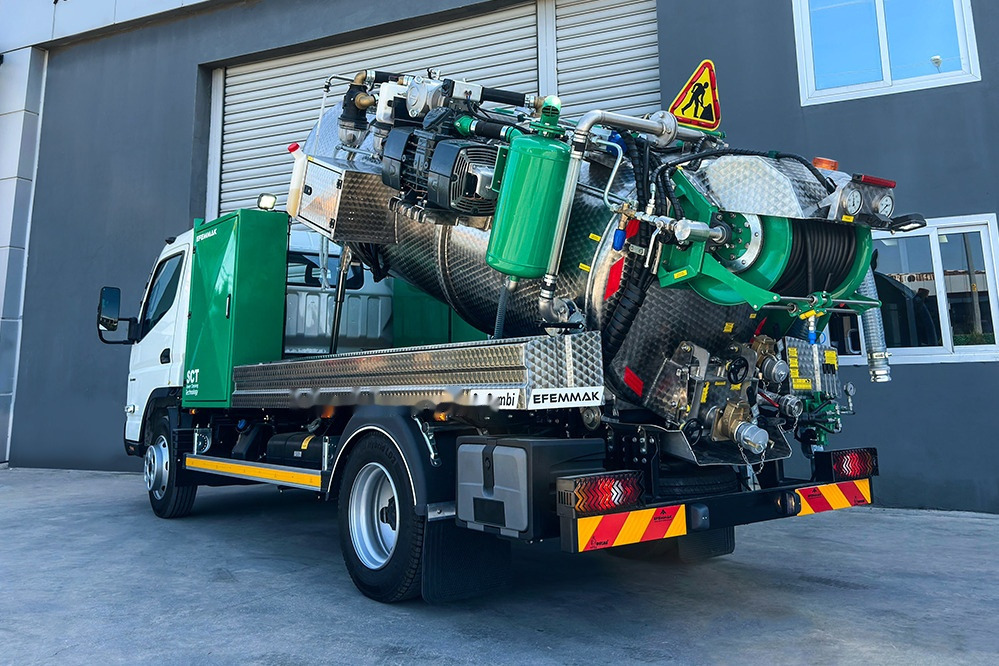 EFEMMAK S-Combi Combined Sewer Jetting And Vacuum Vehicle - فراغ شاحنة: صور 4 EFEMMAK S-Combi Combined Sewer Jetting And Vacuum Vehicle - فراغ شاحنة: صور 4