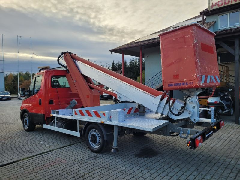Iveco Daily 35S11 podnośnik koszowy 20 m Multitel MT202DS - مصاعد الازدهار محمولة على شاحنة: صور 4 Iveco Daily 35S11 podnośnik koszowy 20 m Multitel MT202DS - مصاعد الازدهار محمولة على شاحنة: صور 4