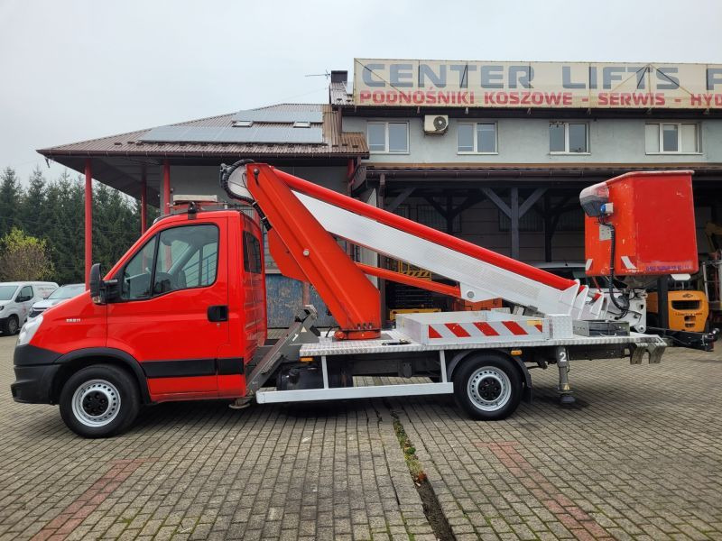 Iveco Daily 35S11 podnośnik koszowy 20 m Multitel MT202DS - مصاعد الازدهار محمولة على شاحنة: صور 4 Iveco Daily 35S11 podnośnik koszowy 20 m Multitel MT202DS - مصاعد الازدهار محمولة على شاحنة: صور 4