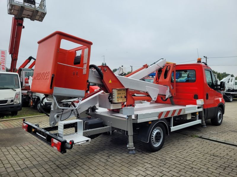 Iveco Daily 35S12 podnośnik koszowy 17 m Multitel MX170 - مصاعد الازدهار محمولة على شاحنة: صور 3 Iveco Daily 35S12 podnośnik koszowy 17 m Multitel MX170 - مصاعد الازدهار محمولة على شاحنة: صور 3