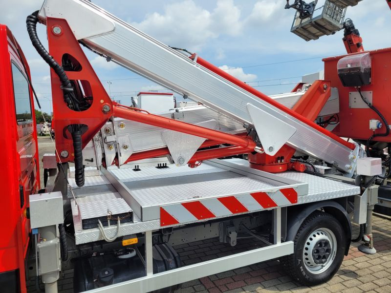 Iveco Daily 35S12 podnośnik koszowy 21 m Multitel MX210 - مصاعد الازدهار محمولة على شاحنة: صور 3 Iveco Daily 35S12 podnośnik koszowy 21 m Multitel MX210 - مصاعد الازدهار محمولة على شاحنة: صور 3