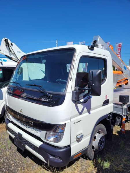Mitsubishi Canter Fuso 3C13 podnośnik koszowy 20 m Multitel MXE200 - مصاعد الازدهار محمولة على شاحنة: صور 1 Mitsubishi Canter Fuso 3C13 podnośnik koszowy 20 m Multitel MXE200 - مصاعد الازدهار محمولة على شاحنة: صور 1