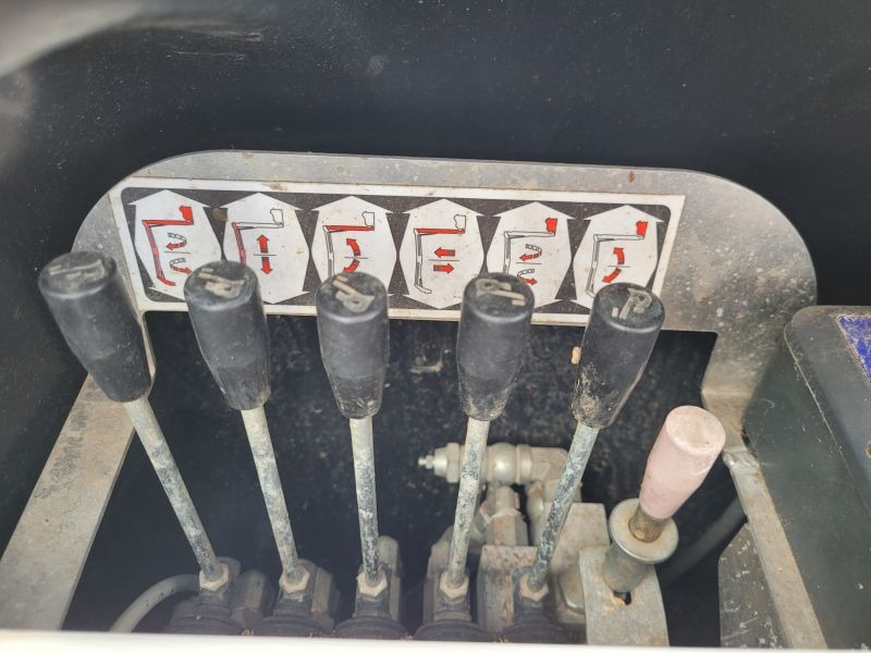 Nissan Cabstar NT400 podnośnik koszowy 20 m Oil&Steel Snake 2010 Plus - مصاعد الازدهار محمولة على شاحنة: صور 4 Nissan Cabstar NT400 podnośnik koszowy 20 m Oil&Steel Snake 2010 Plus - مصاعد الازدهار محمولة على شاحنة: صور 4