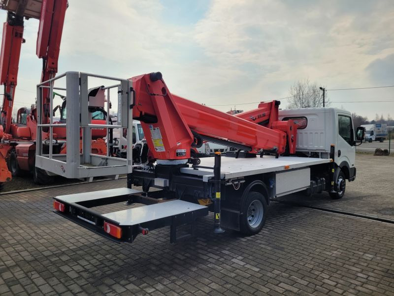 Nissan Cabstar NT400 podnośnik koszowy 24 m Versalift VTX-240 bucket truck boom lift - مصاعد الازدهار محمولة على شاحنة: صور 5 Nissan Cabstar NT400 podnośnik koszowy 24 m Versalift VTX-240 bucket truck boom lift - مصاعد الازدهار محمولة على شاحنة: صور 5
