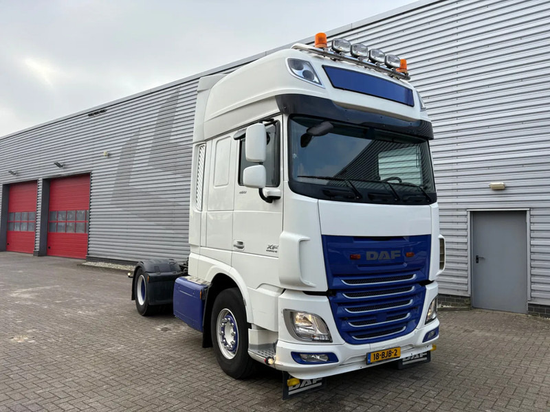 DAF XF 460 4x2 / APK - TUV JANUARI 2026 / HOLLAND TRUCK / ADR KLASSE I II III / 2 BEDS / - شاحنة جرار: صور 1 DAF XF 460 4x2 / APK - TUV JANUARI 2026 / HOLLAND TRUCK / ADR KLASSE I II III / 2 BEDS / - شاحنة جرار: صور 1