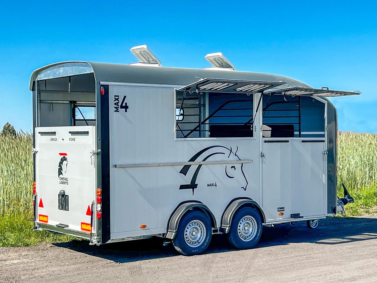CHEVAL LIBERTÉ MAXI 4 - OPTIMAX - عربة نقل خيل: صور 3 CHEVAL LIBERTÉ MAXI 4 - OPTIMAX - عربة نقل خيل: صور 3