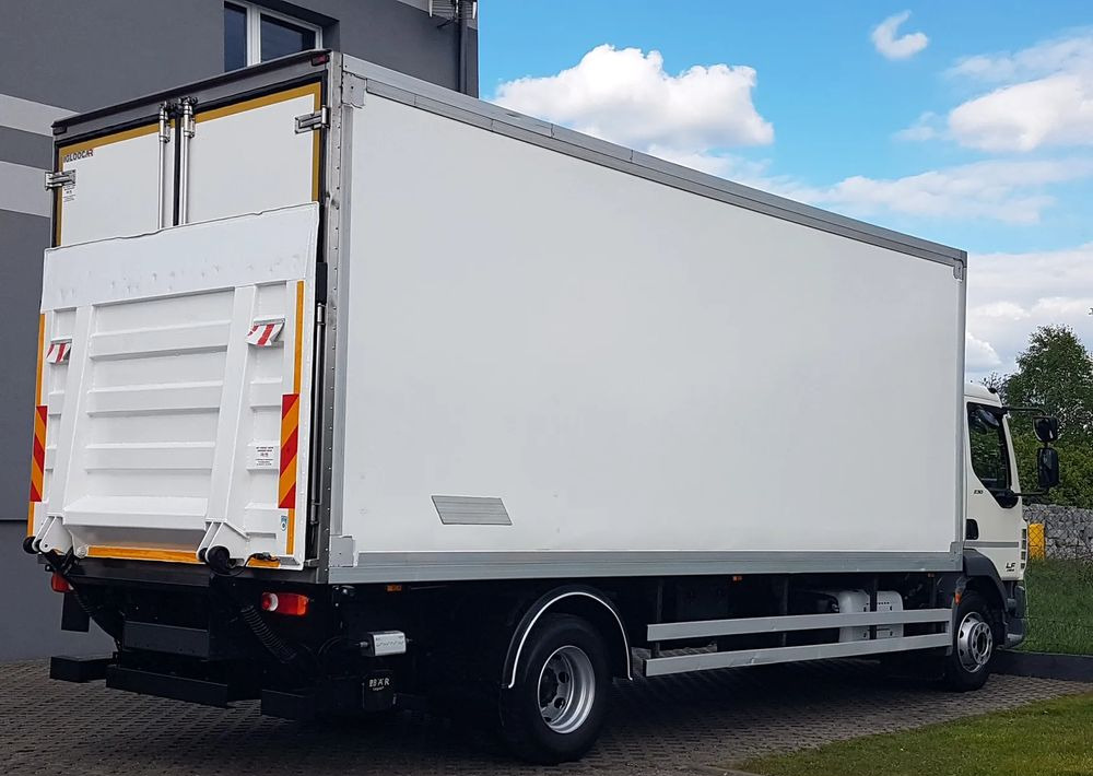 DAF 16T LF 230 WINDA CHŁODNIA 16EP 6,60x2,48x2,39 KLIMA IZOTERMA MROŹNIA - مبردة شاحنة: صور 4 DAF 16T LF 230 WINDA CHŁODNIA 16EP 6,60x2,48x2,39 KLIMA IZOTERMA MROŹNIA - مبردة شاحنة: صور 4