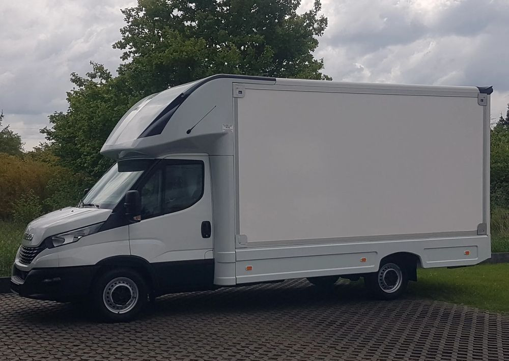Iveco DAILY KONTENER NISKOPODŁOGOWY 4,43x2,23x2,42 SKLEP FOODTRUCK BAR KLIMA KONIOWÓZ KAMPER - الشاحنات الصغيرة صندوق مغلق: صور 2 Iveco DAILY KONTENER NISKOPODŁOGOWY 4,43x2,23x2,42 SKLEP FOODTRUCK BAR KLIMA KONIOWÓZ KAMPER - الشاحنات الصغيرة صندوق مغلق: صور 2