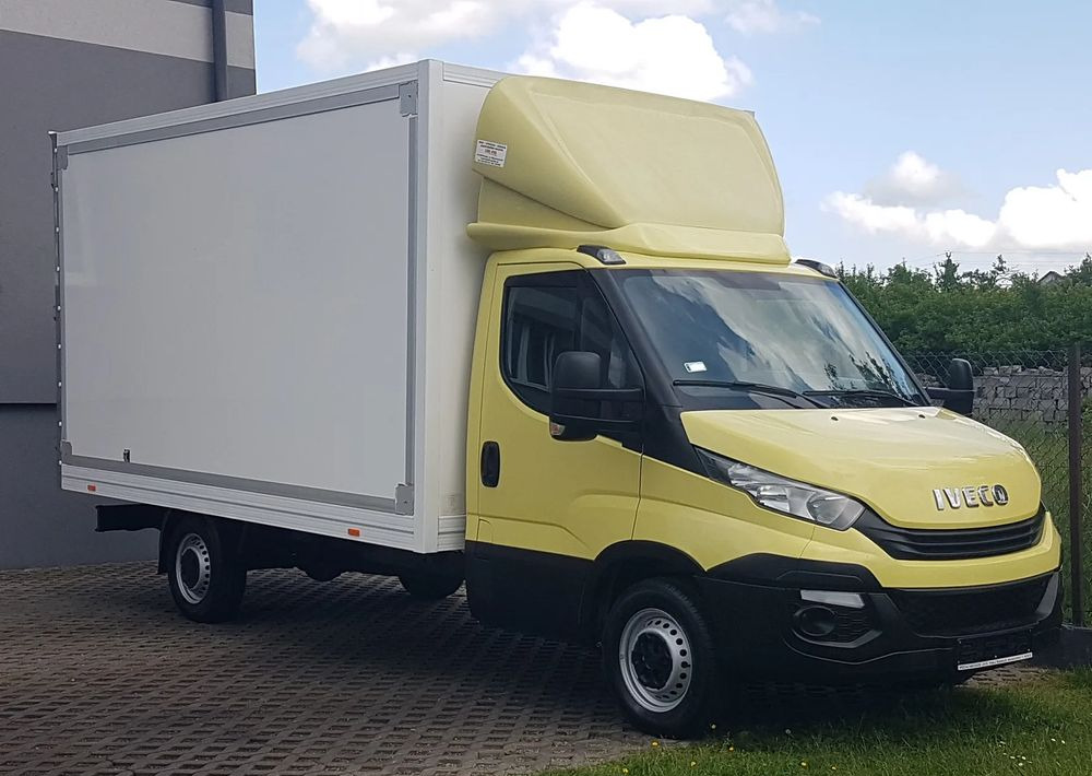Iveco Daily 8EP KONTENER 4,14x2,21x2,20 KLIMA MANUAL KRAJOWY DMC 3500KG - الشاحنات الصغيرة صندوق مغلق: صور 1 Iveco Daily 8EP KONTENER 4,14x2,21x2,20 KLIMA MANUAL KRAJOWY DMC 3500KG - الشاحنات الصغيرة صندوق مغلق: صور 1