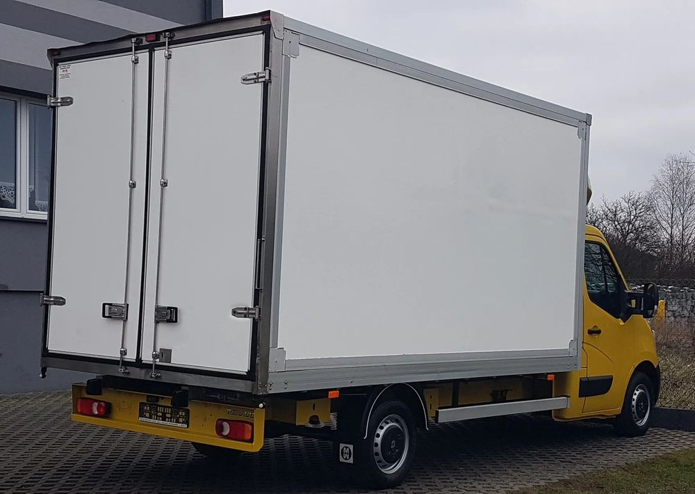 Renault MASTER KONTENER 8EP 4,21x2,23x2,22 KLIMA MANUAL KRAJOWY 6-BIEGÓW - الشاحنات الصغيرة صندوق مغلق: صور 4 Renault MASTER KONTENER 8EP 4,21x2,23x2,22 KLIMA MANUAL KRAJOWY 6-BIEGÓW - الشاحنات الصغيرة صندوق مغلق: صور 4