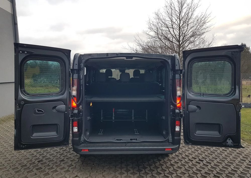 Renault Trafic - سيارة دفع رباعي: صور 5 Renault Trafic - سيارة دفع رباعي: صور 5