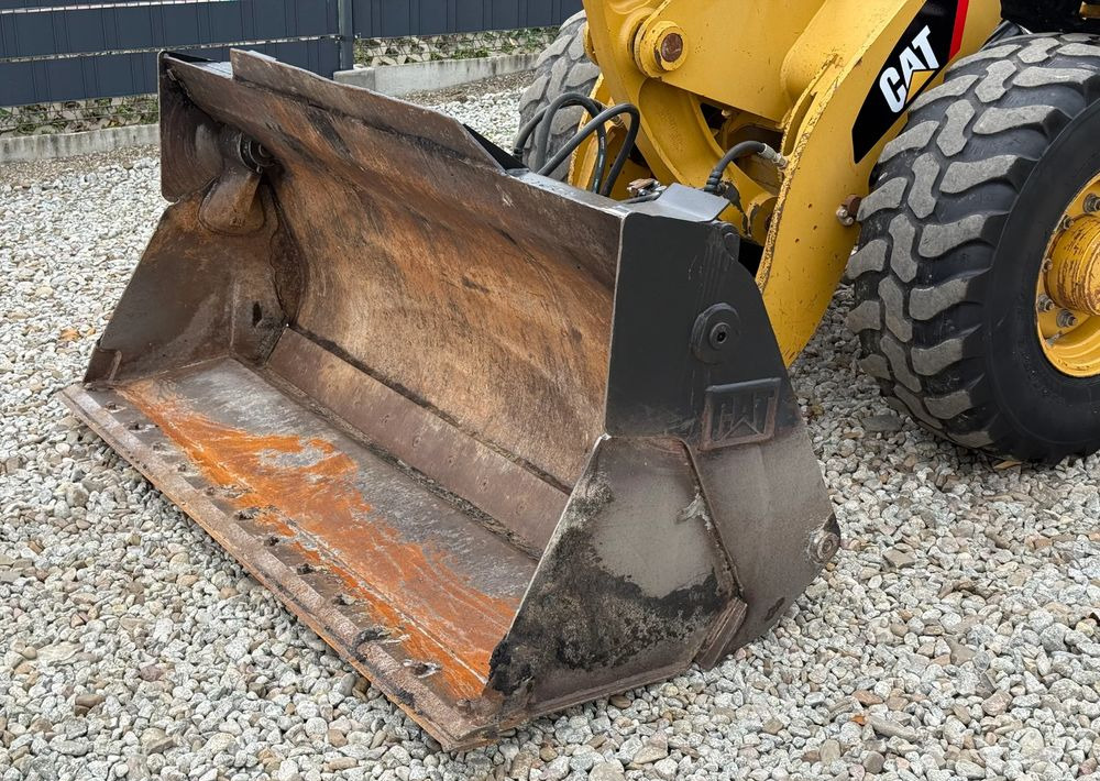 Caterpillar * CAT 907 H * Ładowarka * Sprowadzona * Bardzo Dobry Stan - اللودر بعجل: صور 2 Caterpillar * CAT 907 H * Ładowarka * Sprowadzona * Bardzo Dobry Stan - اللودر بعجل: صور 2