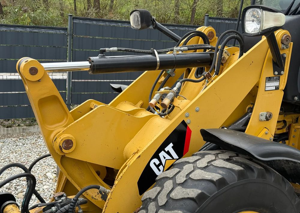 Caterpillar * CAT 907 H * Ładowarka * Sprowadzona * Bardzo Dobry Stan - اللودر بعجل: صور 4 Caterpillar * CAT 907 H * Ładowarka * Sprowadzona * Bardzo Dobry Stan - اللودر بعجل: صور 4