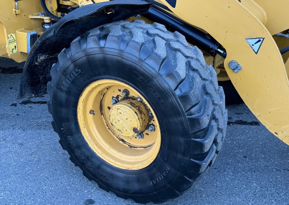 Caterpillar * Ładowarka CAT 908 H * Sprowadzona * Caterpillar - اللودر بعجل: صور 4 Caterpillar * Ładowarka CAT 908 H * Sprowadzona * Caterpillar - اللودر بعجل: صور 4