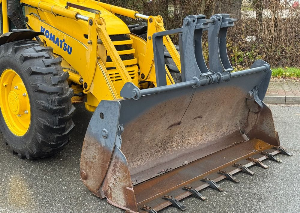 Komatsu * Koparko Ładowarka * Komatsu WB 97 S Utility * - حفار متعدد الاستخدام: صور 3 Komatsu * Koparko Ładowarka * Komatsu WB 97 S Utility * - حفار متعدد الاستخدام: صور 3