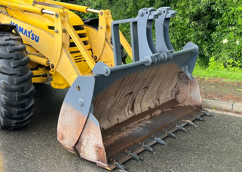 Komatsu * Koparko Ładowarka * Komatsu WB 97 S Utility * - حفار متعدد الاستخدام: صور 2 Komatsu * Koparko Ładowarka * Komatsu WB 97 S Utility * - حفار متعدد الاستخدام: صور 2