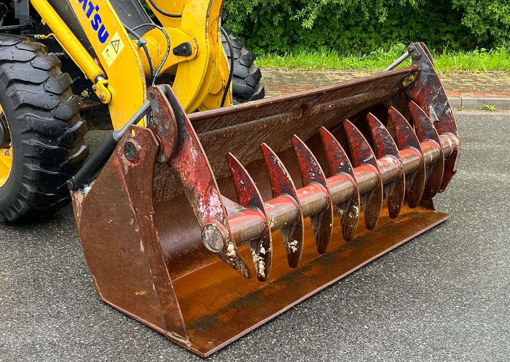 Komatsu Ładowarka KOMATSU WA 90 STAN IDEALNY - اللودر بعجل: صور 3 Komatsu Ładowarka KOMATSU WA 90 STAN IDEALNY - اللودر بعجل: صور 3