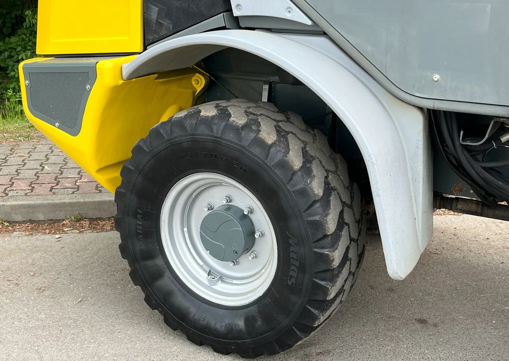 Kramer * Kramer Allrad Neuson 950 * Ładowarka * Sprowadzona * Bardzo Dobry Stan - اللودر بعجل: صور 5 Kramer * Kramer Allrad Neuson 950 * Ładowarka * Sprowadzona * Bardzo Dobry Stan - اللودر بعجل: صور 5