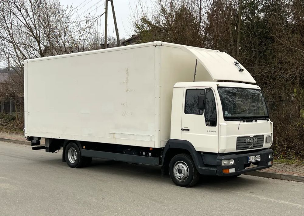 MAN MAN 8-180 KONTENER WINDA ZAŁADOWCZA - بصندوق مغلق شاحنة: صور 2 MAN MAN 8-180 KONTENER WINDA ZAŁADOWCZA - بصندوق مغلق شاحنة: صور 2