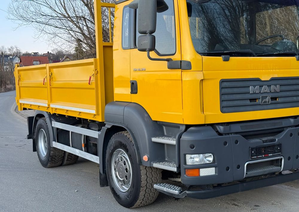 MAN * MAN TGA 18-320 * Kiper Wywrotka * 4x2 * Kran * Sprowadzony* Bardzo Dobry Stan - قلابات: صور 3 MAN * MAN TGA 18-320 * Kiper Wywrotka * 4x2 * Kran * Sprowadzony* Bardzo Dobry Stan - قلابات: صور 3