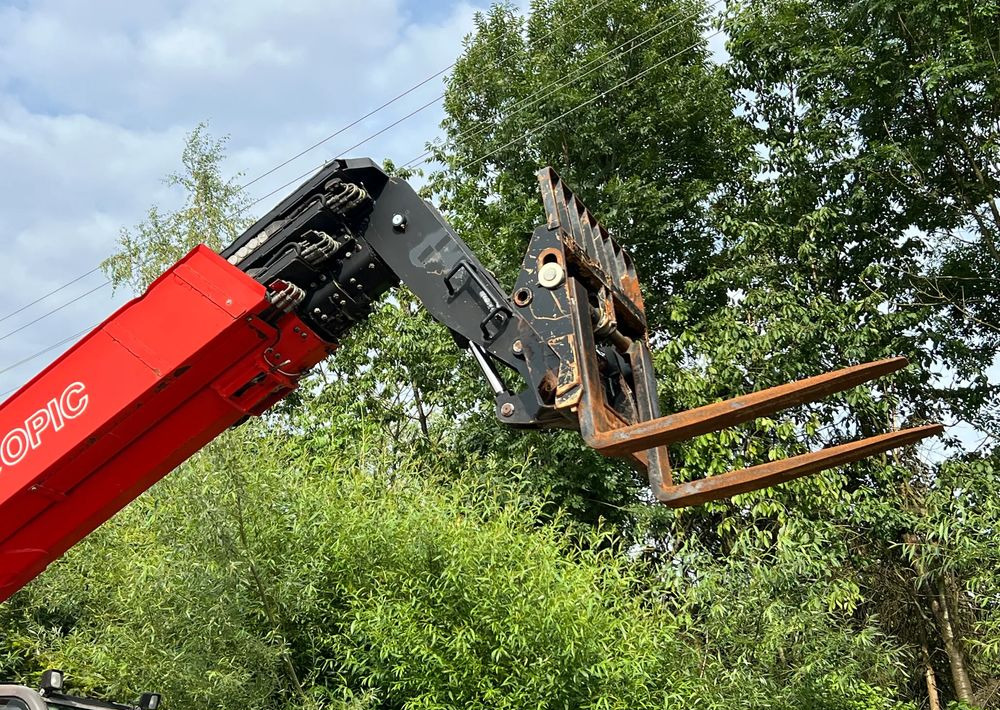 Manitou ŁADOWARKA TELESKOPOWA MANITOU MRT 2150 STAN IDEALNY - رافعة تلسكوبية: صور 3 Manitou ŁADOWARKA TELESKOPOWA MANITOU MRT 2150 STAN IDEALNY - رافعة تلسكوبية: صور 3