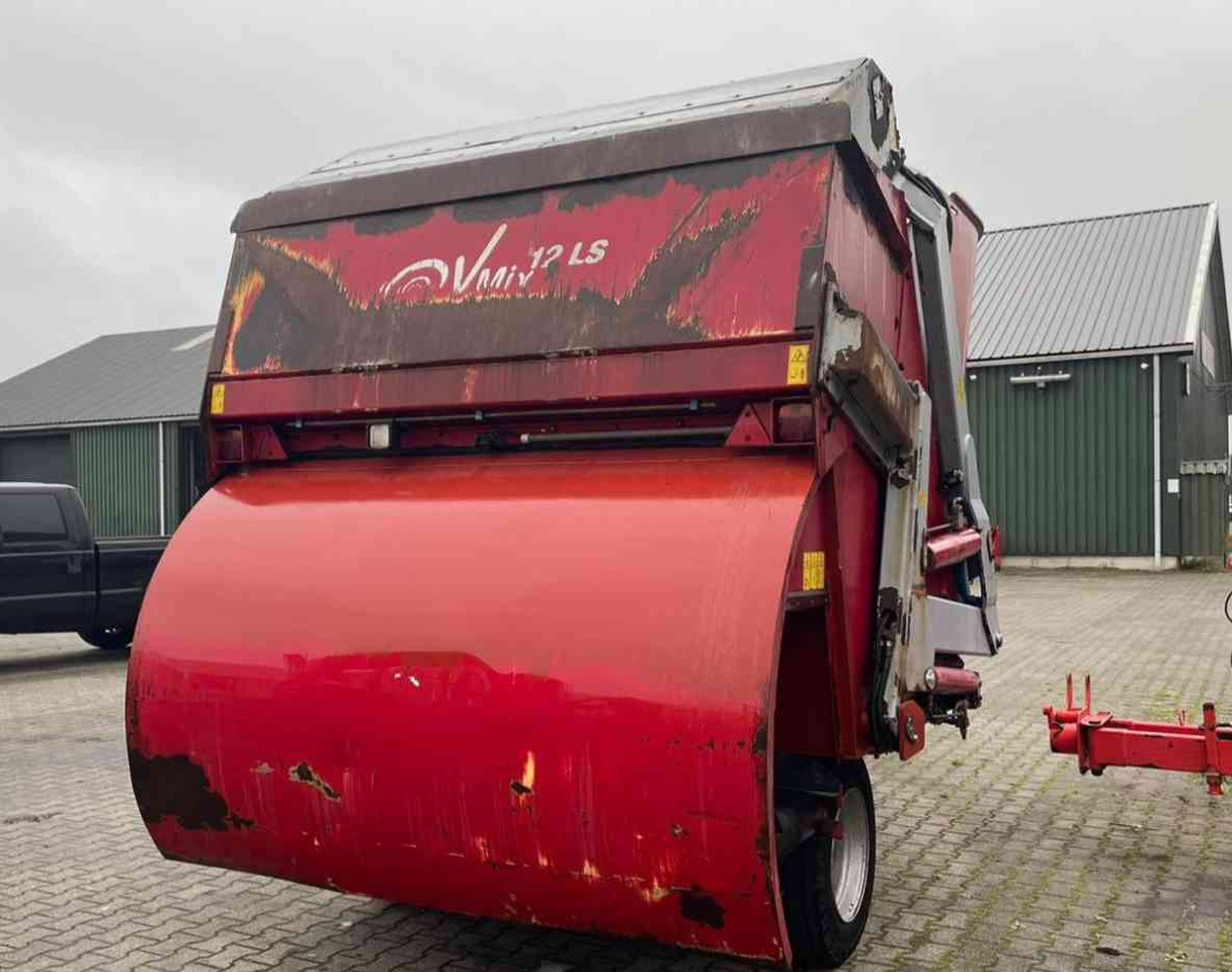 BVL V-Mix 12 LS Voermengwagen Voermachines - آلة خلط وتوزيع الأعلاف: صور 5 BVL V-Mix 12 LS Voermengwagen Voermachines - آلة خلط وتوزيع الأعلاف: صور 5