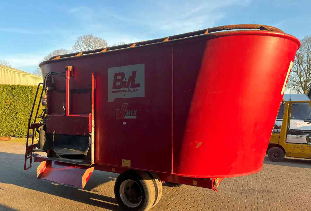 BVL V-Mix 20H-2S voermengwagen voermachines - آلة خلط وتوزيع الأعلاف: صور 4 BVL V-Mix 20H-2S voermengwagen voermachines - آلة خلط وتوزيع الأعلاف: صور 4