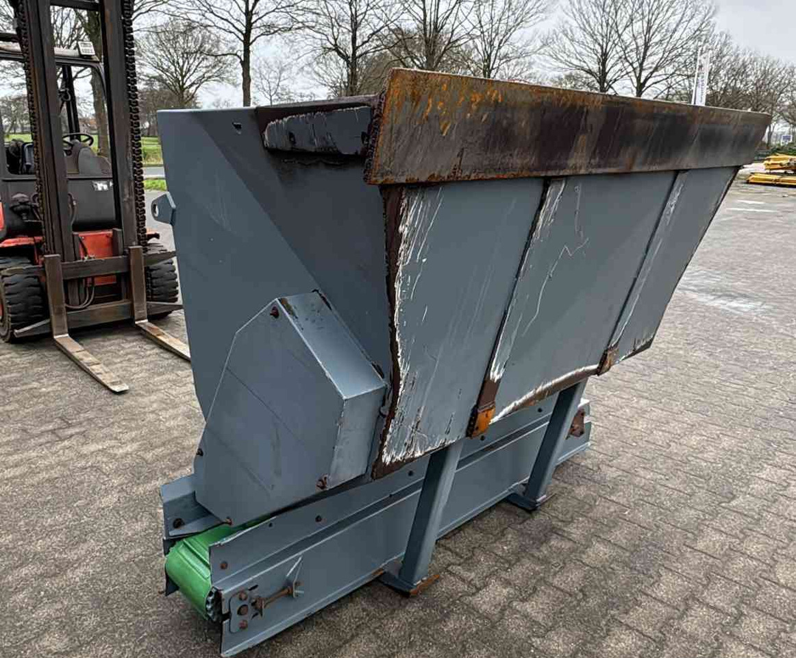 Ceres BS2000 Zaagselstrooier instrooibak diversen - الرمال مفرشة: صور 1 Ceres BS2000 Zaagselstrooier instrooibak diversen - الرمال مفرشة: صور 1