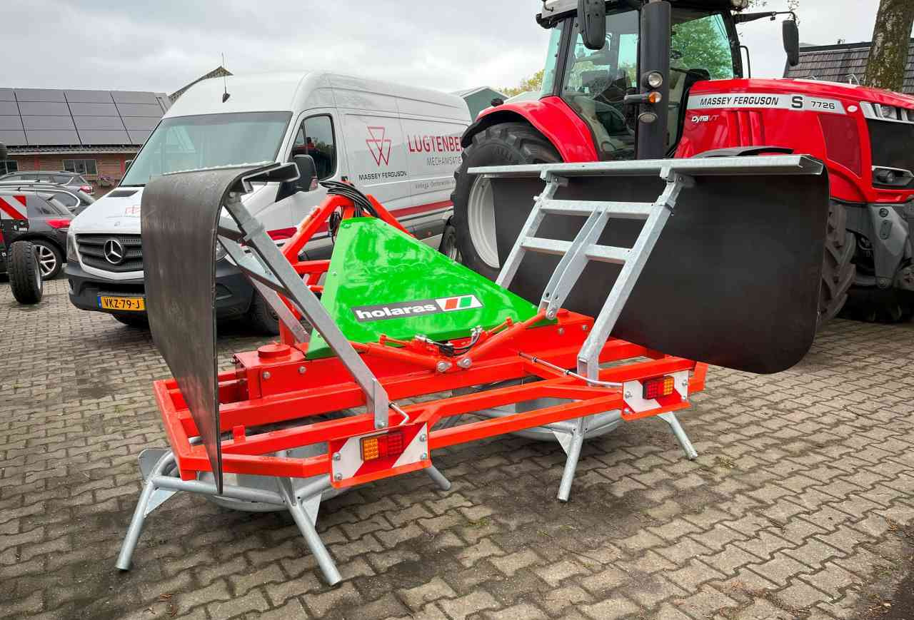 Holaras Jumbo HK kuilverdeler nieuw Weidebouwmachines - السيلاج الآلات: صور 2 Holaras Jumbo HK kuilverdeler nieuw Weidebouwmachines - السيلاج الآلات: صور 2