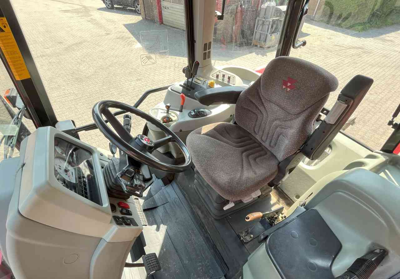 Massey Ferguson 5455 Tier-2 Dyna-4 Tractoren - جرار: صور 5 Massey Ferguson 5455 Tier-2 Dyna-4 Tractoren - جرار: صور 5