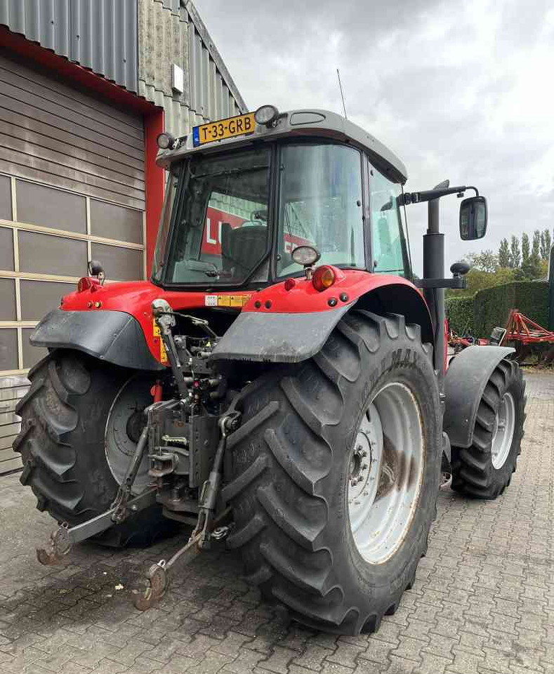 Massey Ferguson 6465 Dyna-6 Tractoren - جرار: صور 4 Massey Ferguson 6465 Dyna-6 Tractoren - جرار: صور 4
