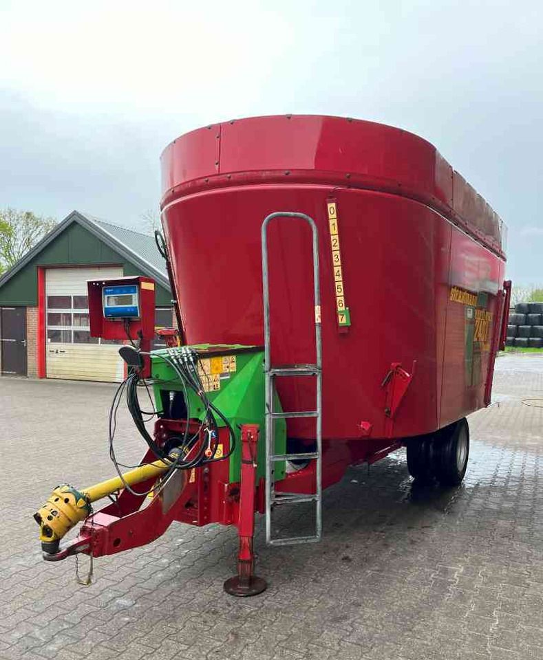 Strautmann Verti-Mix 2401 Voermengwagen, voerwagen, mixer, voermachines - آلة خلط وتوزيع الأعلاف: صور 4 Strautmann Verti-Mix 2401 Voermengwagen, voerwagen, mixer, voermachines - آلة خلط وتوزيع الأعلاف: صور 4