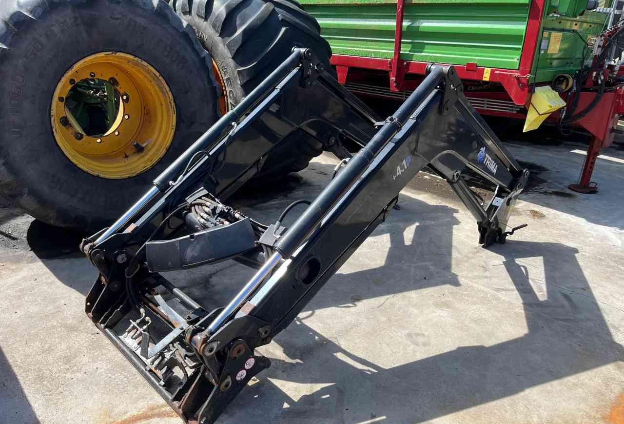 Trima +4.1P Voorlader, Frontlader, Loader, tractoren - لوادر وحفارات أمامية: صور 2 Trima +4.1P Voorlader, Frontlader, Loader, tractoren - لوادر وحفارات أمامية: صور 2