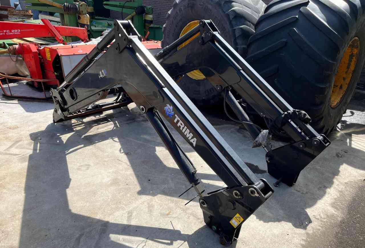 Trima +4.1P Voorlader, Frontlader, Loader, tractoren - لوادر وحفارات أمامية: صور 1 Trima +4.1P Voorlader, Frontlader, Loader, tractoren - لوادر وحفارات أمامية: صور 1
