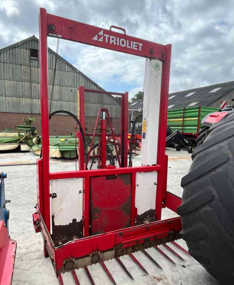 Trioliet TU195 Kuilvoersnijder kuilsnijder voermachines - السيلاج الآلات: صور 1 Trioliet TU195 Kuilvoersnijder kuilsnijder voermachines - السيلاج الآلات: صور 1