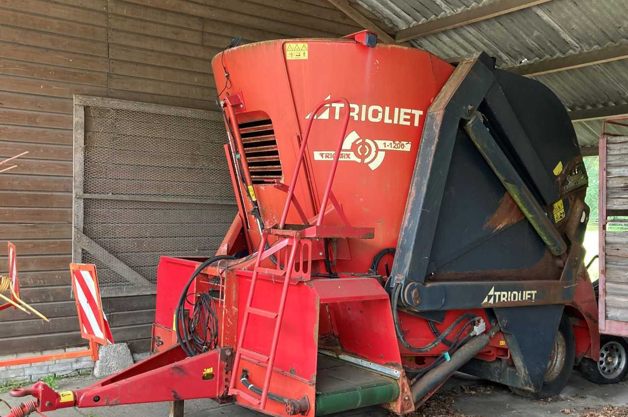 آلة خلط وتوزيع الأعلاف Trioliet Trioliet Triomix 12 1-1200 Mengwagen Voermachines: صور 8