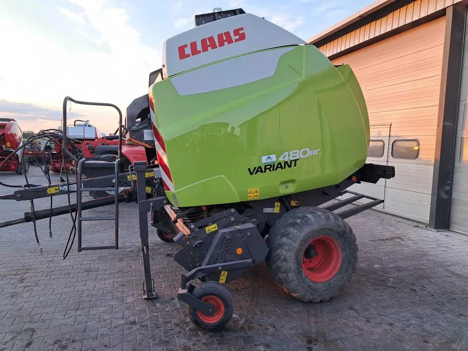 Claas Variant 480 RC - مكبس القش الدائري: صور 5 Claas Variant 480 RC - مكبس القش الدائري: صور 5