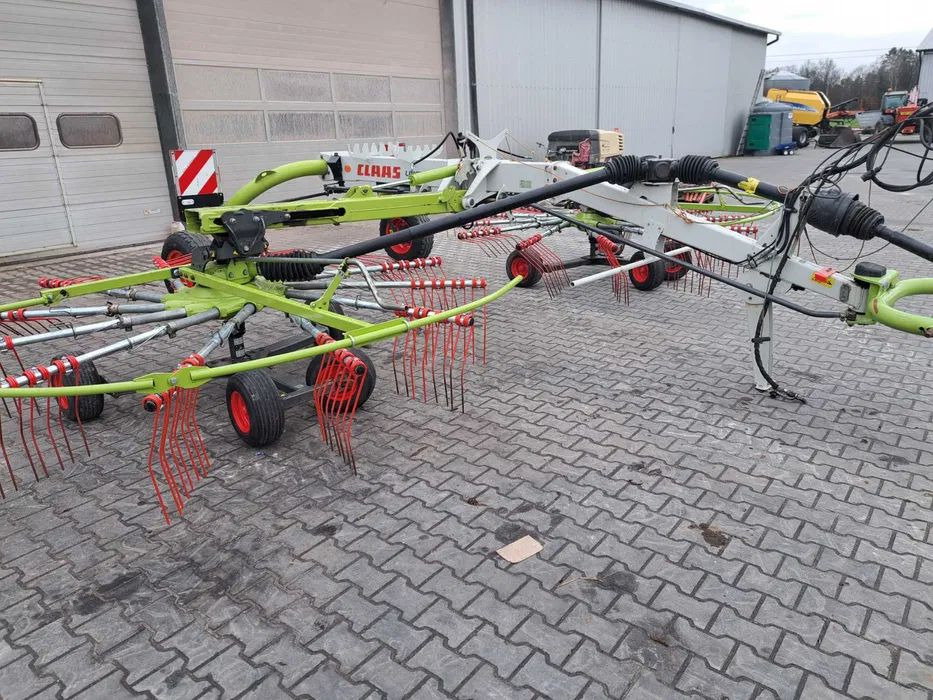 Claas liner 2700 , 2018 rok - لمّامَة القش: صور 1 Claas liner 2700 , 2018 rok - لمّامَة القش: صور 1